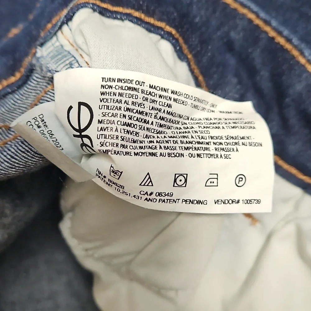 Nine West, Gramercy Slim Straight, Jeans, Size 6 - Picture 4 of 12